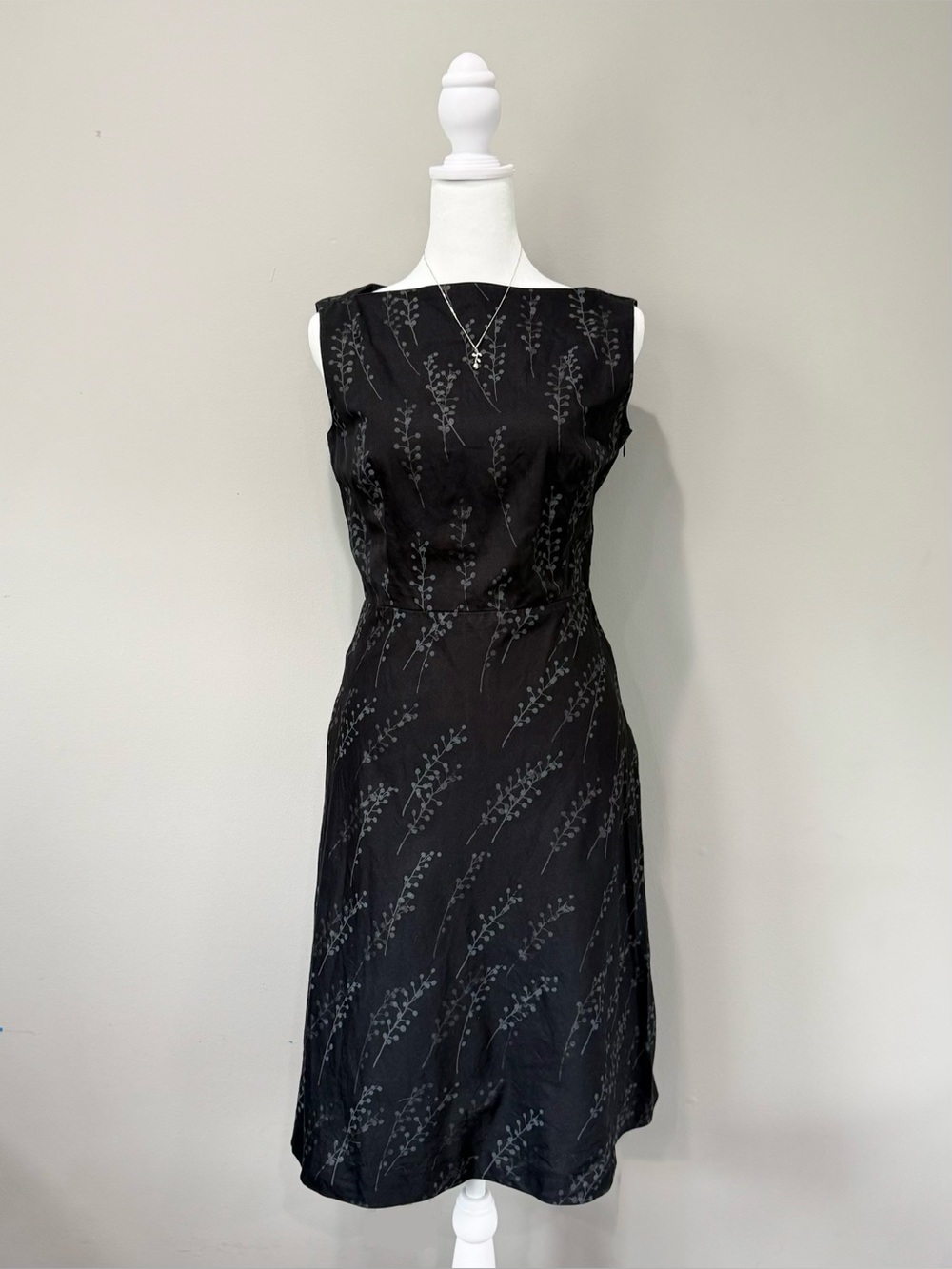 Moschino Boatneck Black Floral Sleevelss Dress
